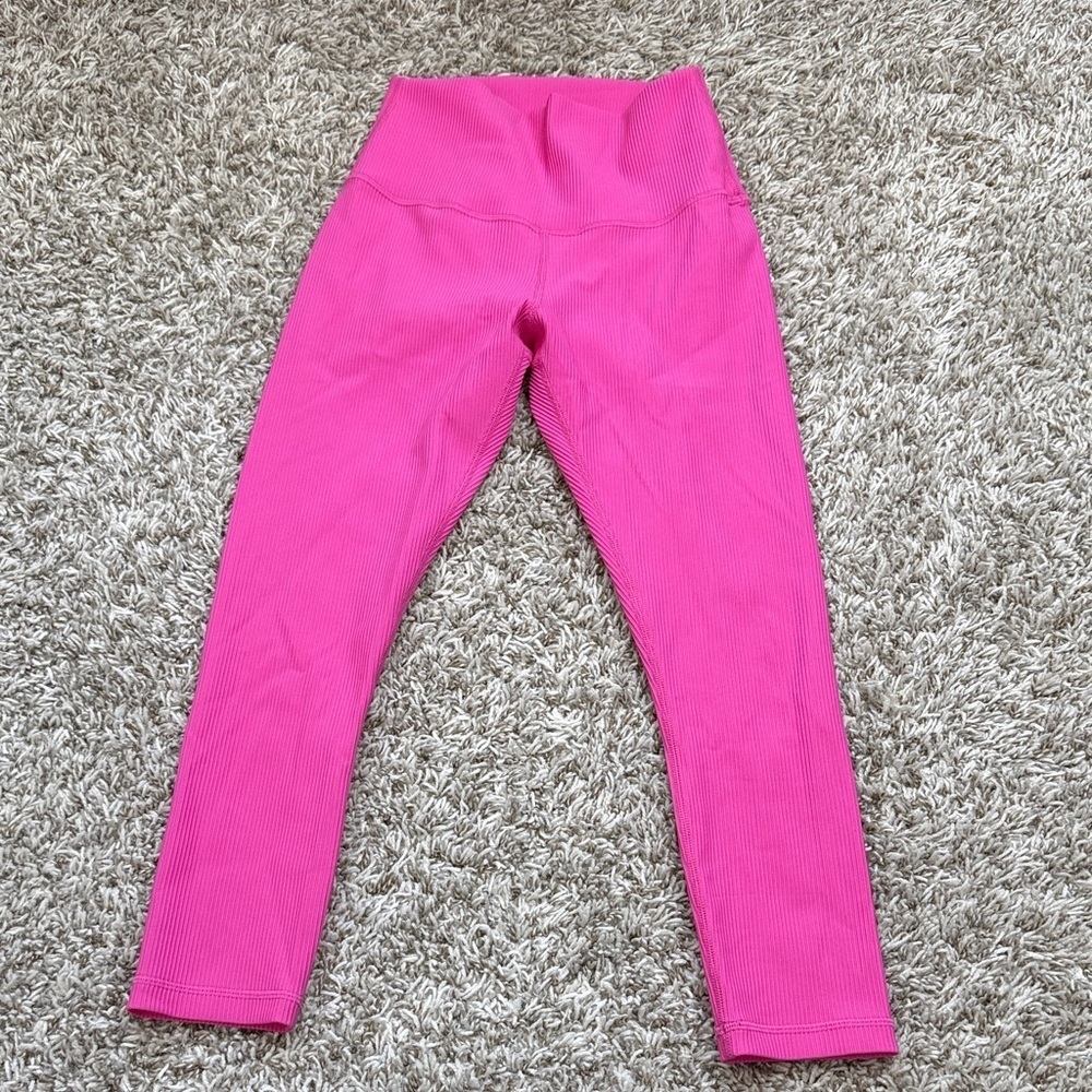 Zyia Capri Leggings Ribbed Pink size 4